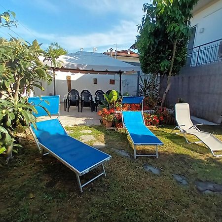 Vacanze A فياريجيو المظهر الخارجي الصورة